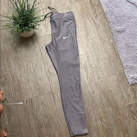 Nike 7/8 running leggings - Picture 2 of 10